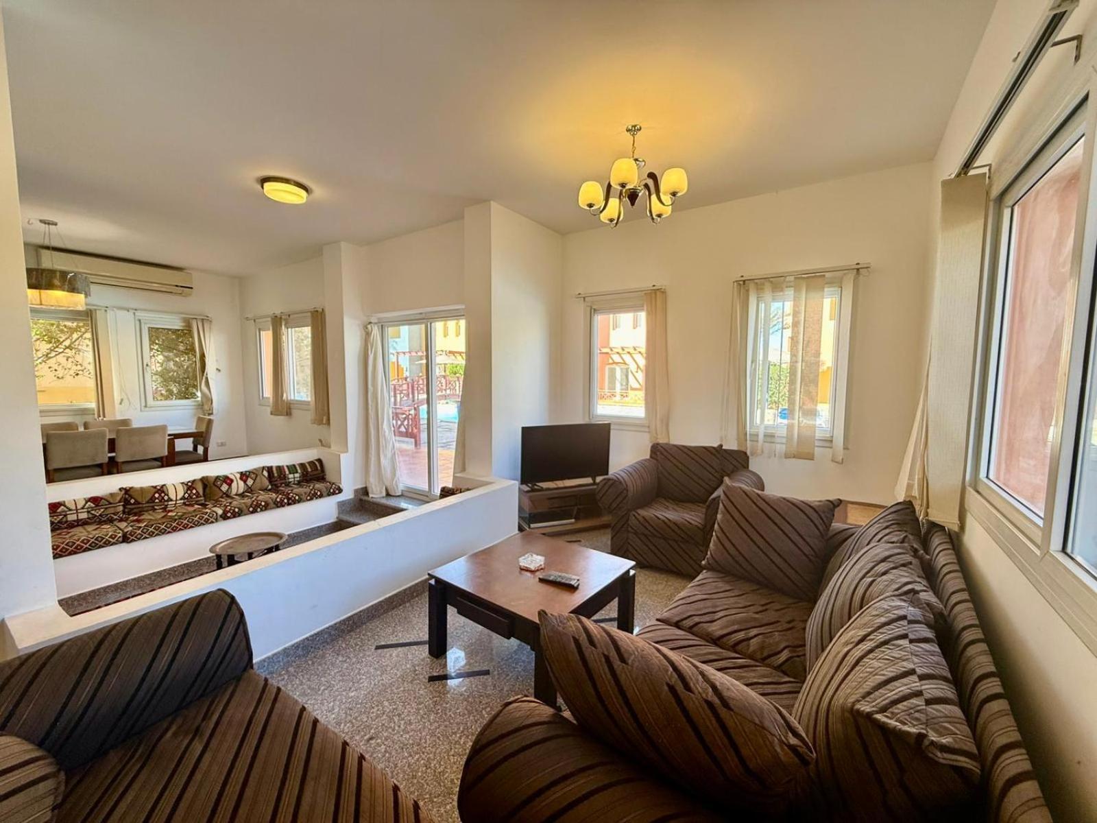 Vila Luxury 4br Sea View Aldora Resort,